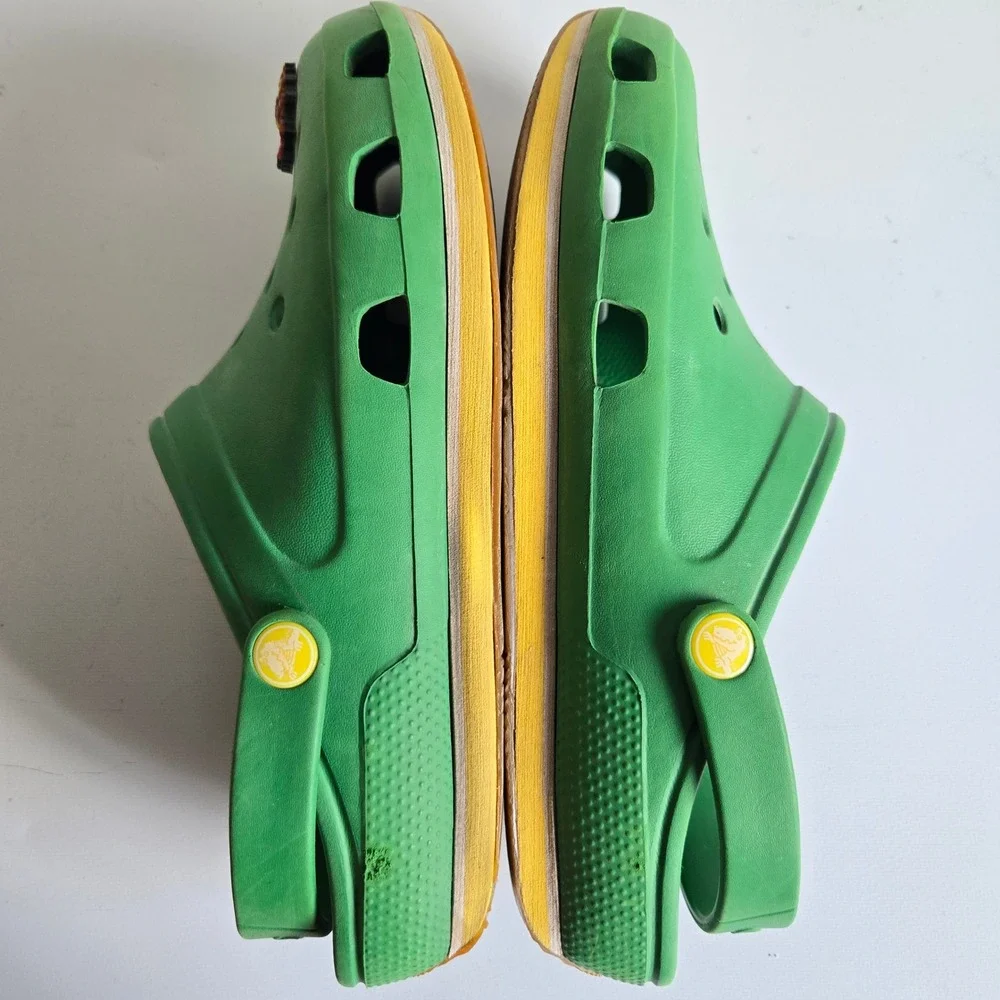 Crocs Retro Runner Green Yellow Clogs Mens 9 Womens 11 Scooby Doo Jibbitz Charm